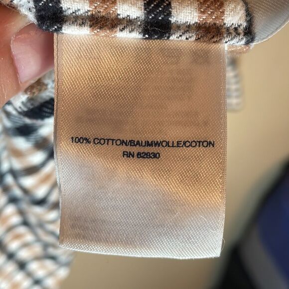 Land’s End Casual Buttondown - Picture 15 of 15